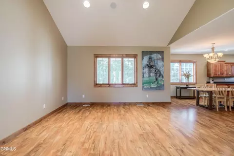 Living - 4049 Downing St, Bismarck, ND 58504 photo 2 of 3