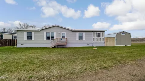 3227 3rd St NW, Sidney, MT 59270 photo 1