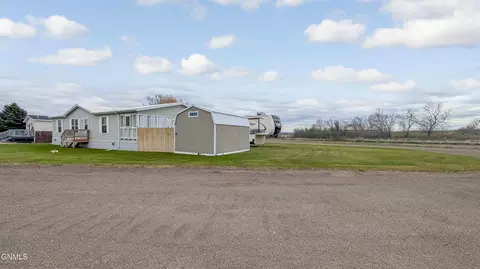3227 3rd St NW, Sidney, MT 59270 photo 4