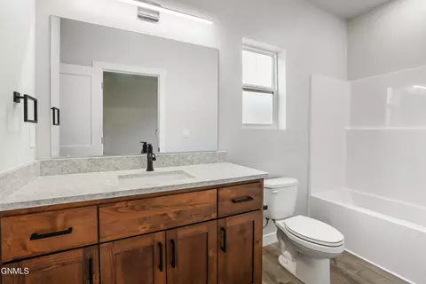 Bath - 3338 34th St W, Williston, ND 58801 photo 1 of 2