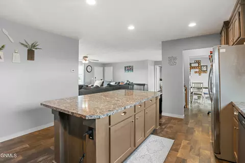 Kitchen - 13351 Mountain Meadow St, Williston, ND 58801 photo 3 of 4