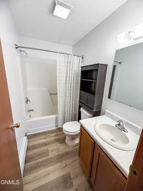 Bath - 3116 18th Ave W, Williston, ND 58801 photo 1 of 1