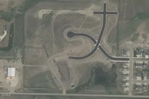 5013 Corvette Cir NW, Mandan, ND 58554 photo 9