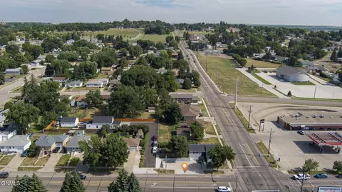 View/Area - 2530 E Rosser Ave, Bismarck, ND 58501 photo 2 of 5