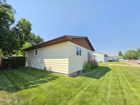 Other - 2113 7th Ave E, Williston, ND 58801 photo 2 of 14