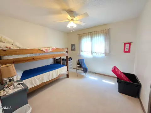 Bedroom - 2113 7th Ave E, Williston, ND 58801 photo 3 of 5