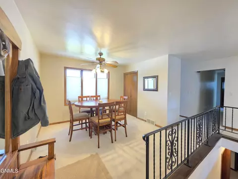 Dining - 2113 7th Ave E, Williston, ND 58801 photo 2 of 2