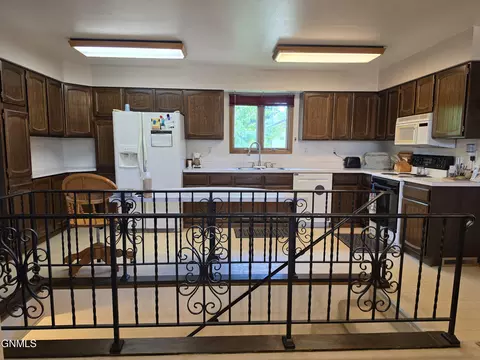 Kitchen - 2113 7th Ave E, Williston, ND 58801 photo 5 of 5