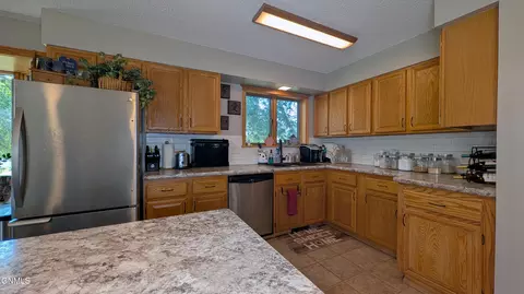 Kitchen - 2018 5th Ave NE, Beulah, ND 58523 photo 1 of 5