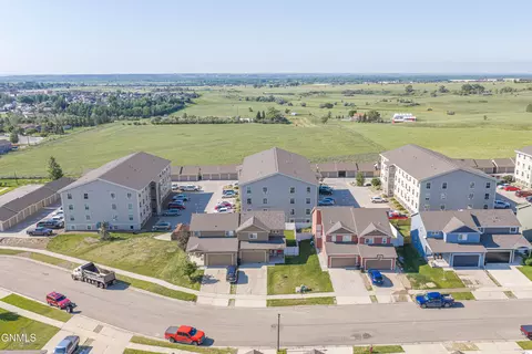 View/Area - 2711 23rd St W, Williston, ND 58801 photo 2 of 5