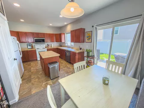 Kitchen - 2711 23rd St W, Williston, ND 58801 photo 1 of 5