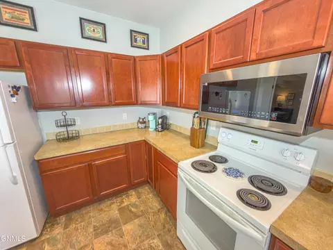 Kitchen - 2711 23rd St W, Williston, ND 58801 photo 4 of 5