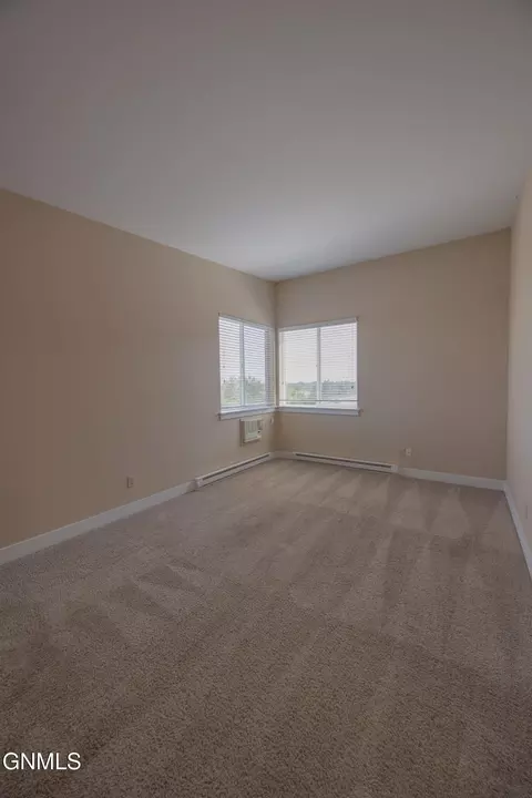 Bedroom - 3202 17th Ave W, Williston, ND 58801 photo 1 of 4