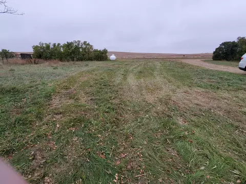 Exterior - 32 Mckenzie St, Sterling, ND 58572 photo 15 of 32