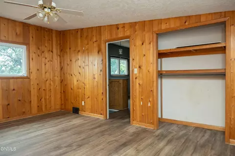 Bedroom - 644 8th Ave W, Dickinson, ND 58601 photo 3 of 6