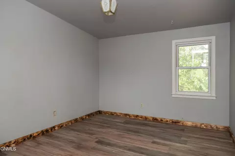 Bedroom - 644 8th Ave W, Dickinson, ND 58601 photo 4 of 6