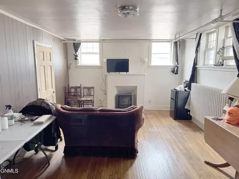 Living - 619 9th St, Bismarck, ND 58501 photo 6 of 6