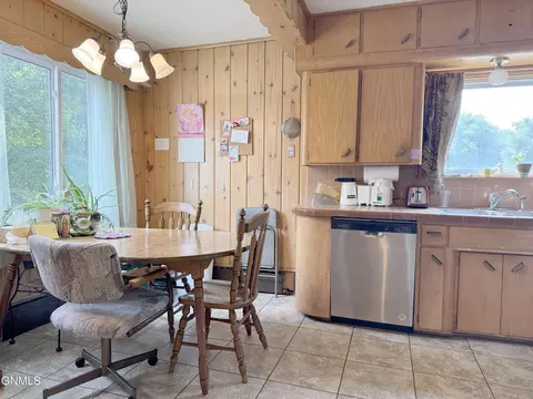 Kitchen - 619 9th St, Bismarck, ND 58501 photo 6 of 6