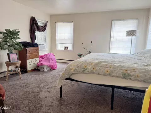 Bedroom - 619 9th St, Bismarck, ND 58501 photo 1 of 10