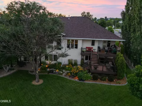 Exterior - 1309 Eagle Crest Loop, Bismarck, ND 58503 photo 2 of 13