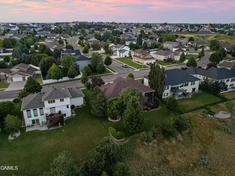 View/Area - 1309 Eagle Crest Loop, Bismarck, ND 58503 photo 4 of 6
