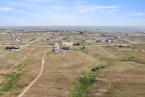 View/Area - 14726 Lambert St, Williston, ND 58801 photo 4 of 6