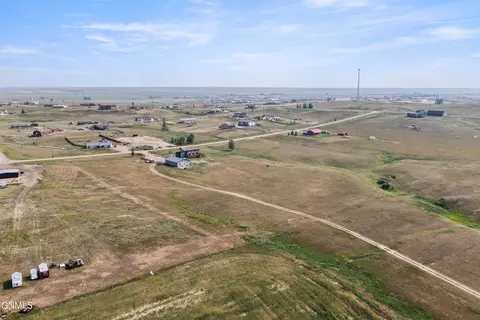 View/Area - 14726 Lambert St, Williston, ND 58801 photo 3 of 6