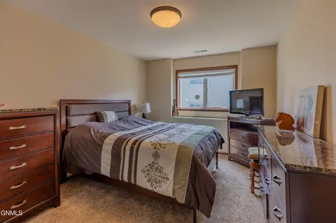 Bedroom - 2003 Broadview Ln, Bismarck, ND 58503 photo 2 of 2