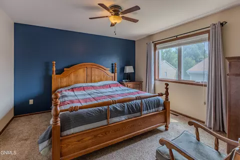 Bedroom - 2003 Broadview Ln, Bismarck, ND 58503 photo 1 of 2