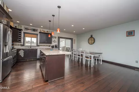 Kitchen - 1925 Canyon Dr, Dickinson, ND 58601 photo 1 of 10