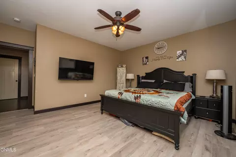 Bedroom - 1925 Canyon Dr, Dickinson, ND 58601 photo 3 of 6