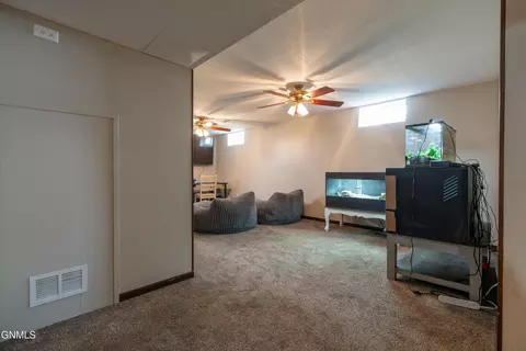 Other - 856 Cherry Ave, Dickinson, ND 58601 photo 4 of 14