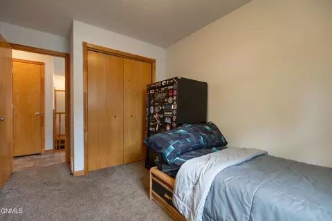 Bedroom - 856 Cherry Ave, Dickinson, ND 58601 photo 2 of 7