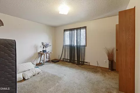 1820 30th St W, Williston, ND 58801 photo 8