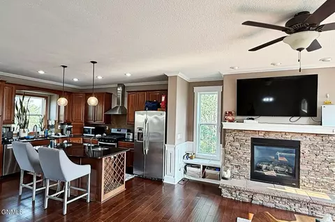 Kitchen - 4874 Us 85, Williston, ND 58801 photo 2 of 11