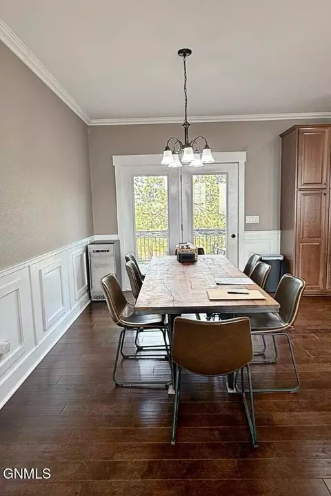 Dining - 4874 Us 85, Williston, ND 58801 photo 3 of 3