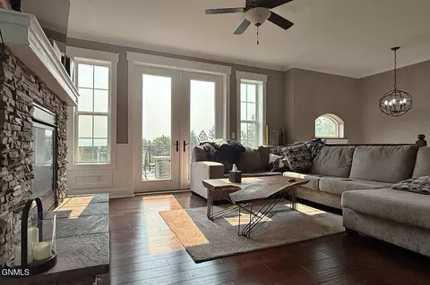 Living - 4874 Us 85, Williston, ND 58801 photo 2 of 2