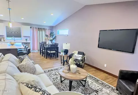 Living - 512 Apple Ridge Rd, Menoken, ND 58558 photo 3 of 6