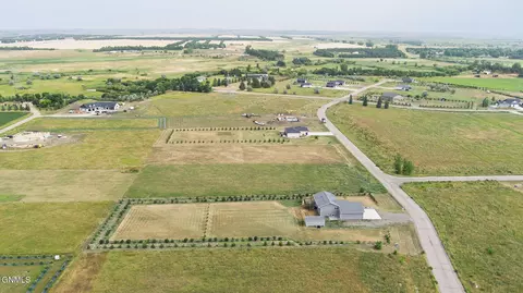 View/Area - 512 Apple Ridge Rd, Menoken, ND 58558 photo 5 of 7