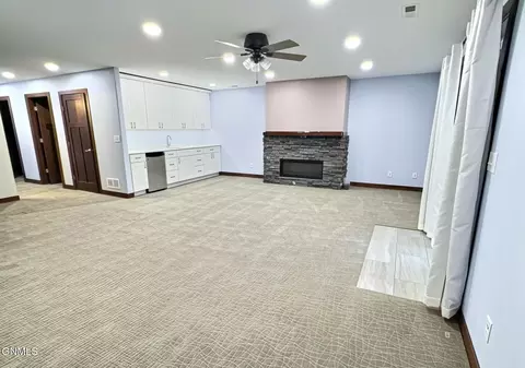 Living - 512 Apple Ridge Rd, Menoken, ND 58558 photo 6 of 6