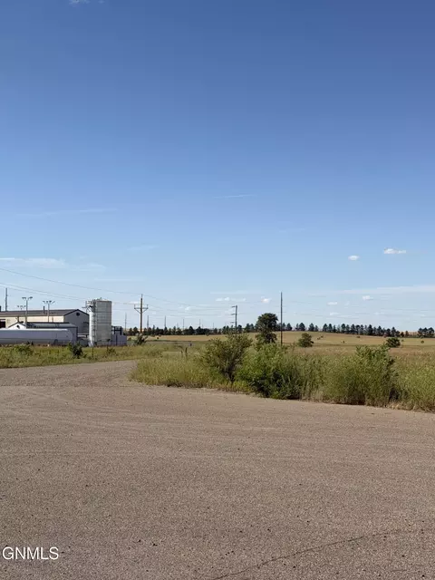 L 1, Williston, ND 58801