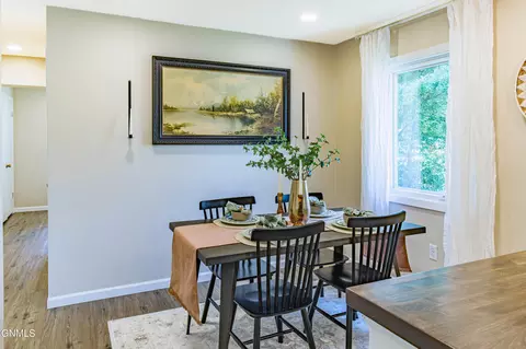 Dining - 215 2nd St SE, Garrison, ND 58540 photo 3 of 5