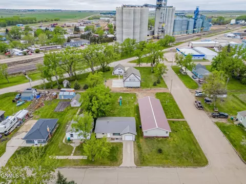 View/Area - 215 2nd St SE, Garrison, ND 58540 photo 2 of 2