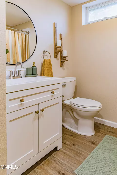 Bath - 215 2nd St SE, Garrison, ND 58540 photo 6 of 8
