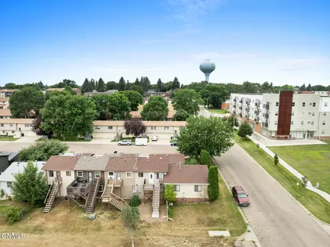 View/Area - 1216 Ridge Ct, Williston, ND 58801 photo 3 of 3