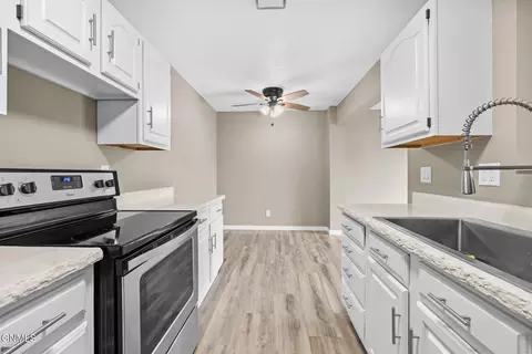 Kitchen - 2611 18th Ave W, Williston, ND 58801 photo 3 of 3