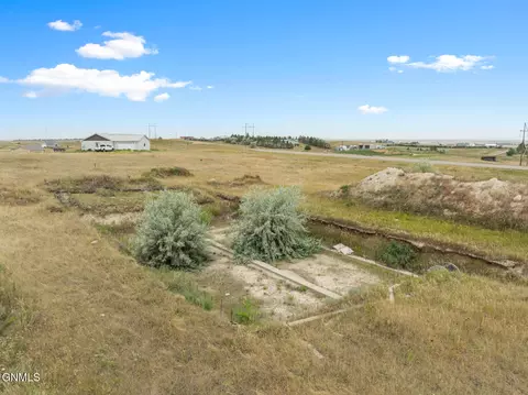 14719 Baxter St, Williston, ND 58801 photo 4