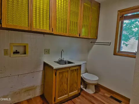 Bath - 24 6th Ave W, Ray, ND 58849 photo 3 of 4