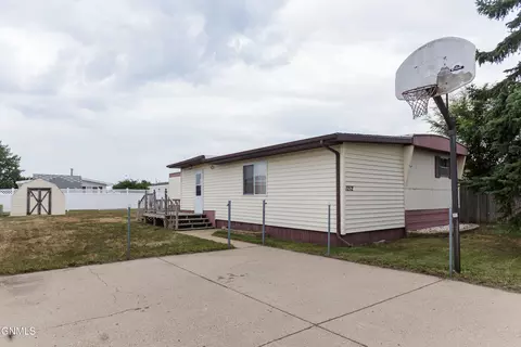 Other - 1212 7th Ave SE, Mandan, ND 58554 photo 2 of 8