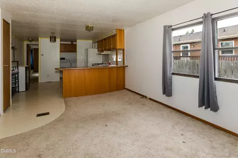 Living - 1212 7th Ave SE, Mandan, ND 58554 photo 2 of 3